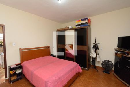 Casa 1 - Suíte de casa à venda com 6 quartos, 300m² em Milionários, Belo Horizonte