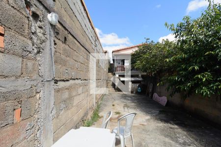 Casa 2 - Garagem de casa à venda com 6 quartos, 300m² em Milionários, Belo Horizonte