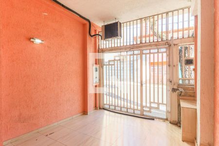 Garagem de casa à venda com 2 quartos, 114m² em Chácara Santo Antônio (zona Sul), São Paulo