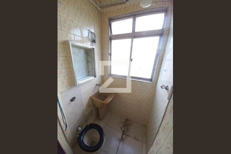 Banheiro de apartamento para alugar com 1 quarto, 35m² em Centro, São Vicente