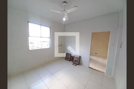Sala/Quarto de apartamento para alugar com 1 quarto, 35m² em Centro, São Vicente