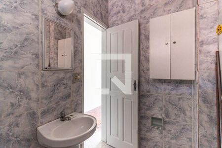 Banheiro de kitnet/studio para alugar com 1 quarto, 30m² em Vila Buarque, São Paulo