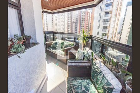 Varanda de apartamento à venda com 3 quartos, 123m² em Vila Regente Feijó, São Paulo