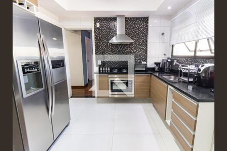 Cozinha de apartamento à venda com 3 quartos, 123m² em Vila Regente Feijó, São Paulo
