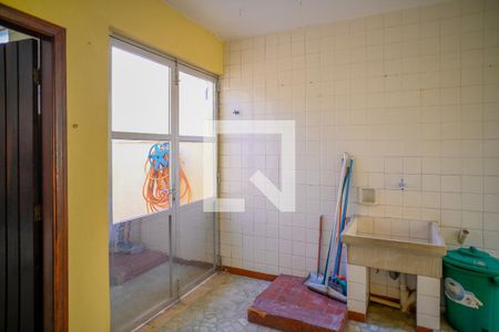 Área de Serviço de casa para alugar com 3 quartos, 240m² em Vila das Merces, São Paulo