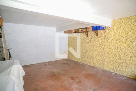 Garagem de casa para alugar com 3 quartos, 240m² em Vila das Merces, São Paulo