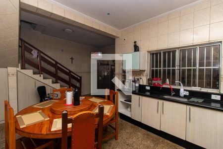 Casa à venda com 161m², 3 quartos e 3 vagasCozinha