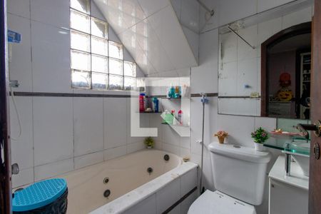 Casa à venda com 161m², 3 quartos e 3 vagasBanheiro da Suíte 1