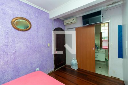 Casa à venda com 161m², 3 quartos e 3 vagasSuíte 2