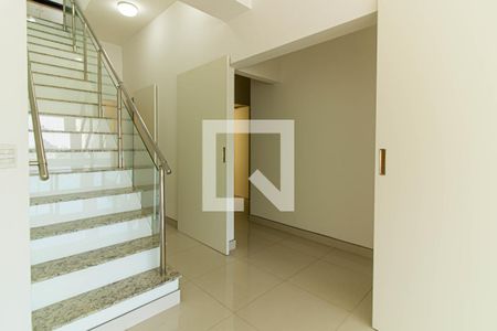 Sala de apartamento à venda com 2 quartos, 159m² em Perdizes, São Paulo