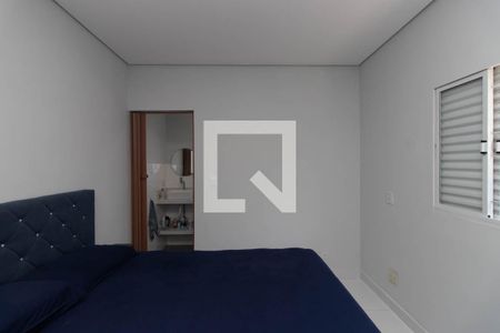 Suíte de casa para alugar com 2 quartos, 200m² em Vila Nivi, São Paulo