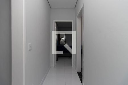 Corredor dos Quartos de casa para alugar com 2 quartos, 200m² em Vila Nivi, São Paulo