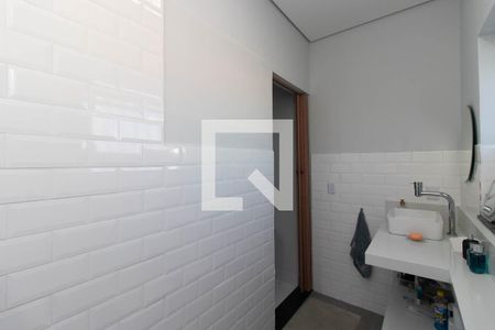 Banheiro da Suíte de casa para alugar com 2 quartos, 200m² em Vila Nivi, São Paulo