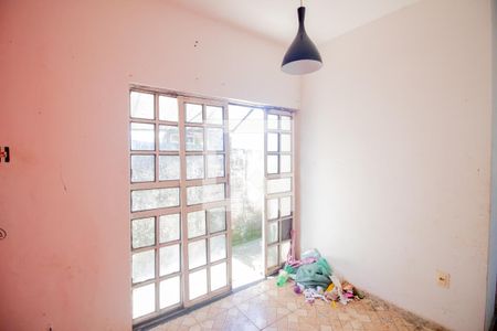 Sala Kitnet 2 de casa à venda com 2 quartos, 260m² em Tropical, Contagem