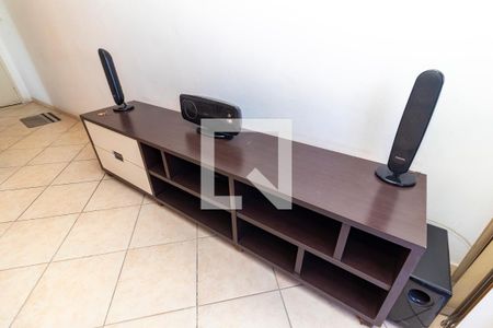 Sala de apartamento à venda com 2 quartos, 60m² em Vila Taquari, São Paulo