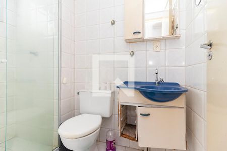 Banheiro de apartamento à venda com 2 quartos, 60m² em Vila Taquari, São Paulo