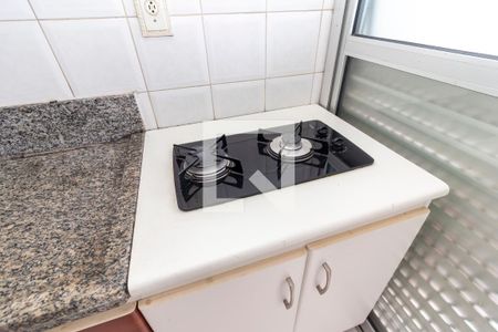 Cozinha de apartamento à venda com 2 quartos, 60m² em Vila Taquari, São Paulo