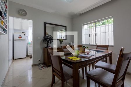 Casa à venda com 3 quartos, 171m² em Jardim Piqueroby, São Paulo