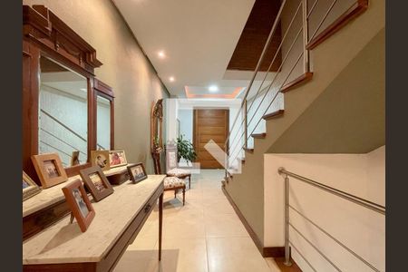 Casa à venda com 4 quartos, 315m² em Santa Tereza, Porto Alegre