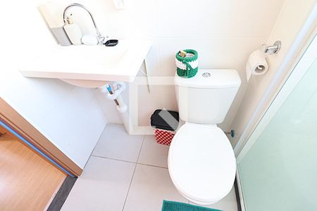 Banheiro de apartamento para alugar com 2 quartos, 55m² em Cecília, Viamão