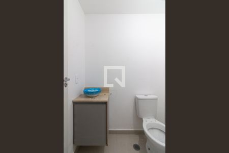 Banheiro de apartamento à venda com 1 quarto, 24m² em Vila Butantã, São Paulo