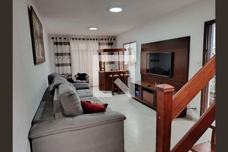 Casa à venda com 3 quartos, 160m² em Jardim Peri Peri, São Paulo