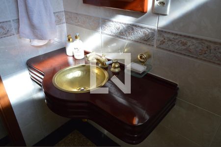 Lavabo de casa para alugar com 2 quartos, 320m² em Vila Monumento, São Paulo