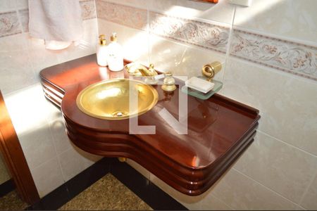 Lavabo de casa para alugar com 2 quartos, 320m² em Vila Monumento, São Paulo