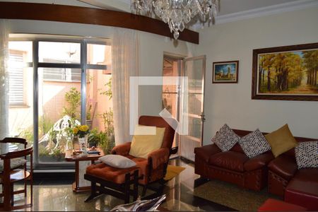 Sala de casa para alugar com 2 quartos, 320m² em Vila Monumento, São Paulo