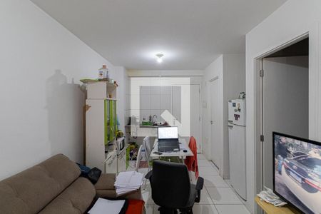 Sala/Cozinha de apartamento para alugar com 1 quarto, 33m² em Jardim Santa Teresinha, São Paulo