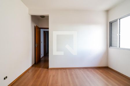 Suíte 01 de casa para alugar com 2 quartos, 98m² em Jardim das Vertentes, São Paulo
