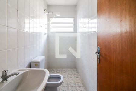 Banheiro da Suíte 01 de casa para alugar com 2 quartos, 98m² em Jardim das Vertentes, São Paulo