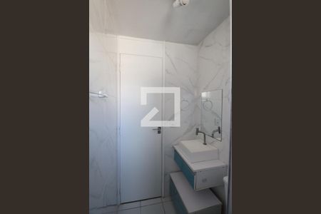 Banheiro de apartamento para alugar com 2 quartos, 44m² em Fátima, Canoas