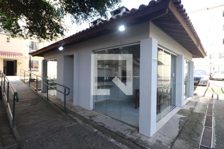 Área comum - Churrasqueira de apartamento para alugar com 2 quartos, 44m² em Fátima, Canoas