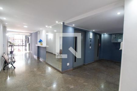 Hall de Entrada de apartamento à venda com 2 quartos, 60m² em Aeroporto, São Paulo
