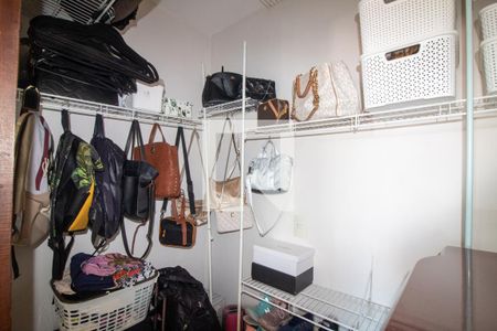 Closet de apartamento à venda com 2 quartos, 60m² em Aeroporto, São Paulo