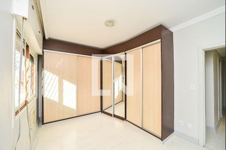 Suíte de apartamento à venda com 3 quartos, 127m² em Jardim Lindóia, Porto Alegre