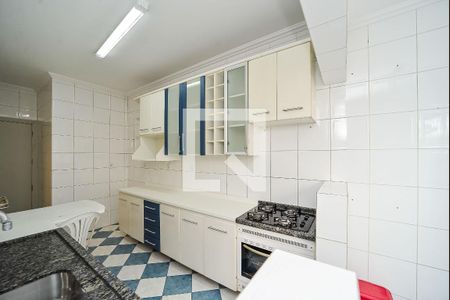 Cozinha de apartamento à venda com 3 quartos, 127m² em Jardim Lindóia, Porto Alegre