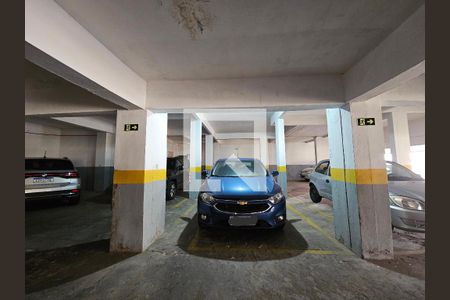 Garagem de apartamento à venda com 3 quartos, 127m² em Jardim Lindóia, Porto Alegre