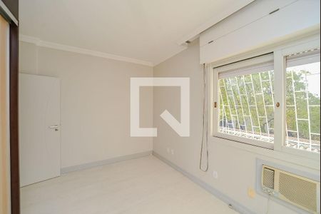 Suíte de apartamento à venda com 3 quartos, 127m² em Jardim Lindóia, Porto Alegre