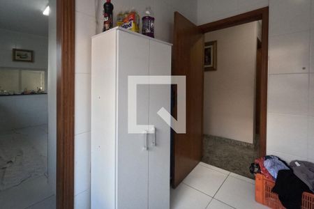 Área de Serviço - 1º Piso de casa para alugar com 4 quartos, 290m² em Aparecida, Santos
