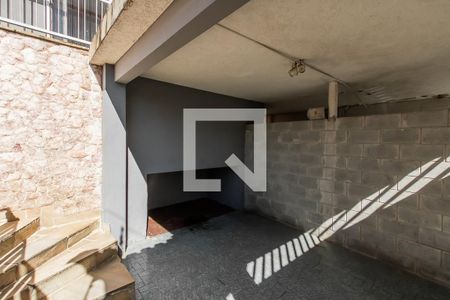 Garagem de casa para alugar com 3 quartos, 120m² em Vila Paranagua, São Paulo