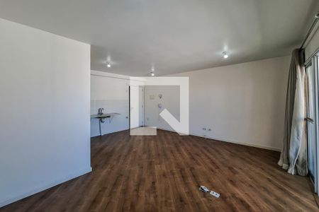 Sala/Cozinha de apartamento à venda com 1 quarto, 37m² em Cambuci, São Paulo