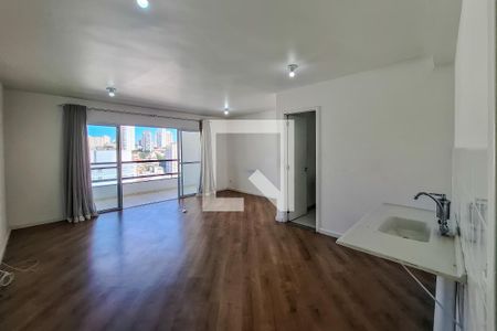 Sala/Cozinha de apartamento à venda com 1 quarto, 37m² em Cambuci, São Paulo
