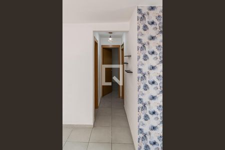 Corredor de apartamento para alugar com 2 quartos, 50m² em Irajá, Rio de Janeiro