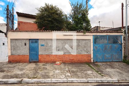 Fachada de casa à venda com 3 quartos, 500m² em Vila Brasilina, São Paulo