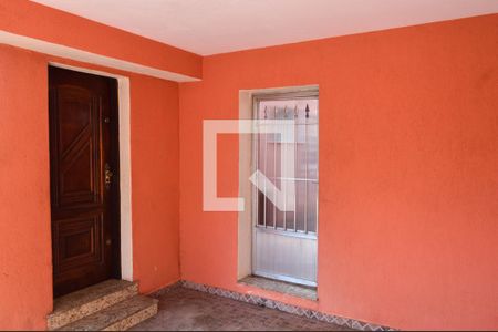 Área Externa de casa para alugar com 5 quartos, 382m² em Vila Antonina, São Paulo