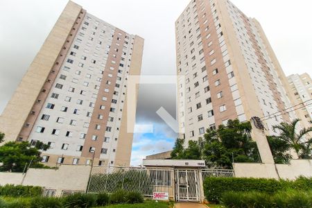Fachada de apartamento para alugar com 2 quartos, 40m² em Jardim Helena, São Paulo