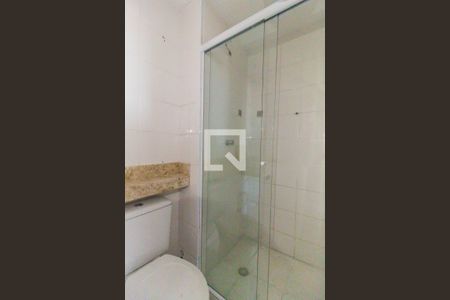 Banheiro de apartamento para alugar com 2 quartos, 40m² em Jardim Helena, São Paulo