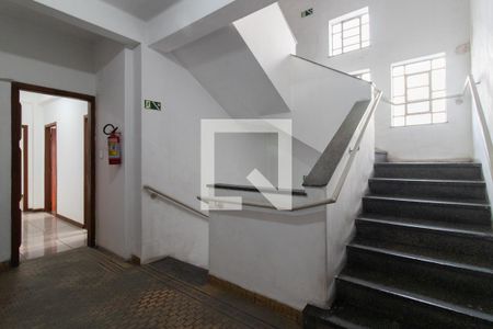 Escadas de apartamento à venda com 4 quartos, 84m² em Centro Histórico, Porto Alegre